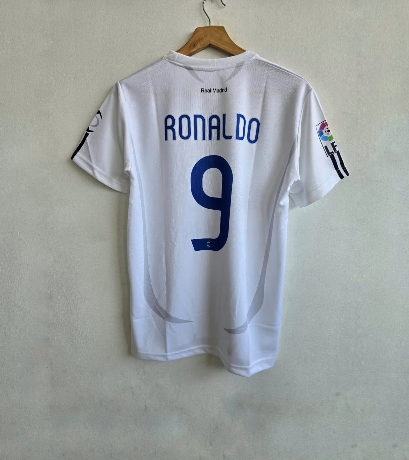 Real Madrid 2006-07 Ronaldo(R9) half sleeves retro