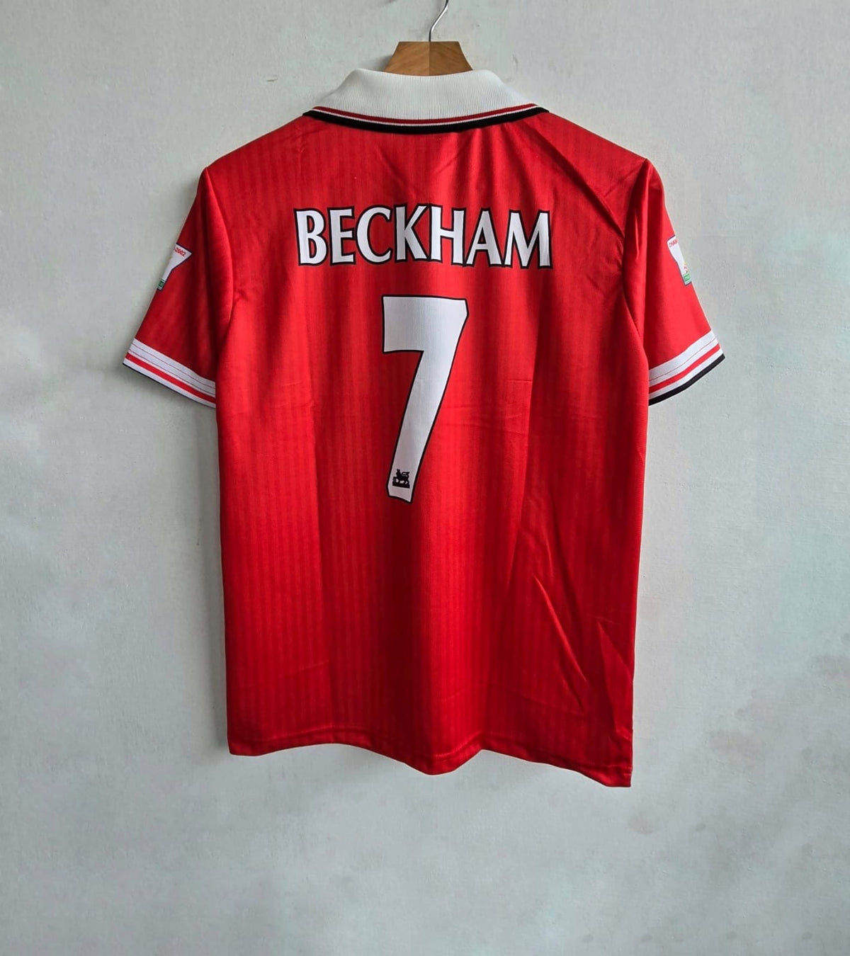Manchester United 1998-99 D. Beckham half sleeves (zip)